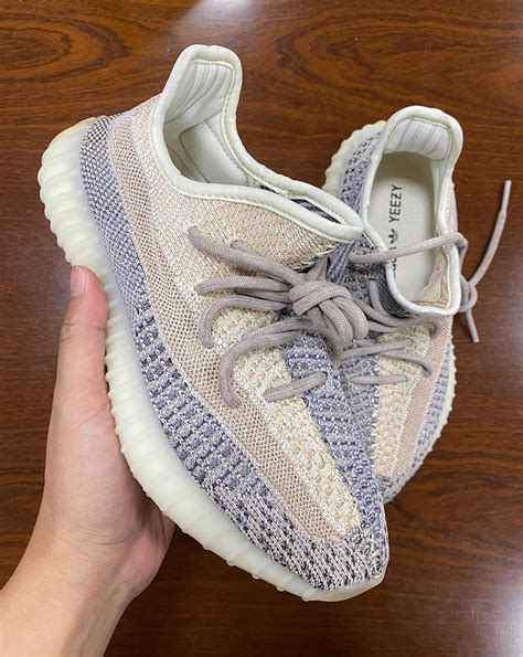 yeezy 350 shoes.